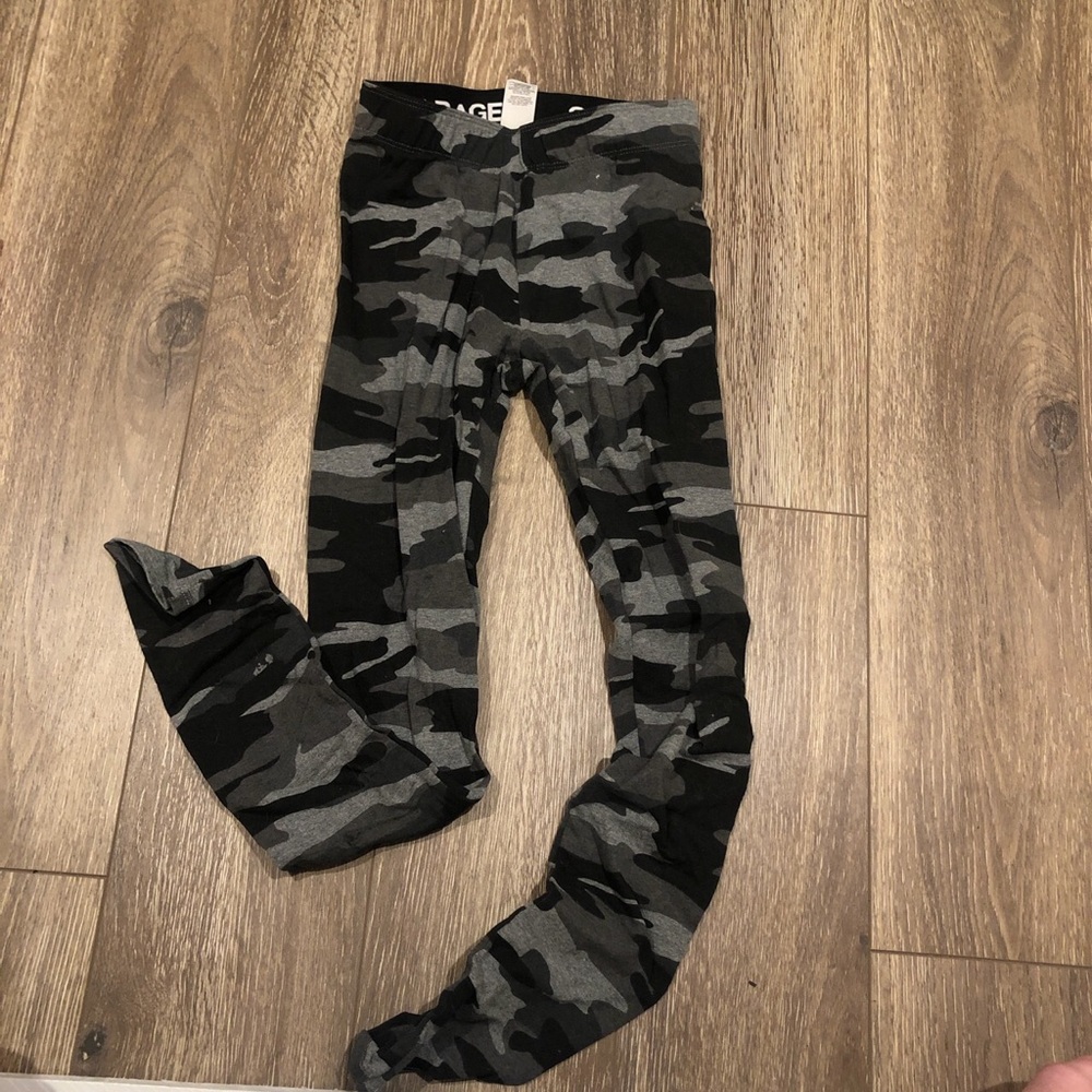 Gray camo leggings
